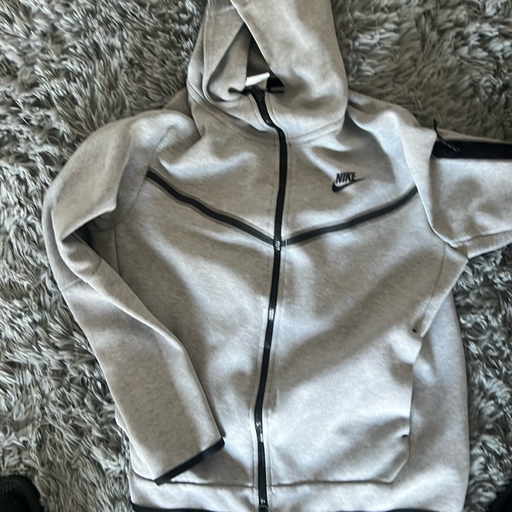 Nike tech zip up hoodie